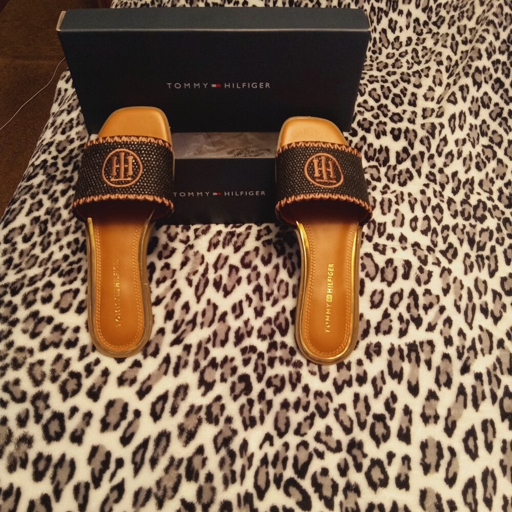 Womens sandals